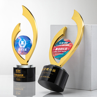 Nouveau design personnalisé gravé cristal métal trophée verre prix trophée blanc prix