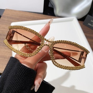 Gafas de Sol de Moda con Marco Completo Estilo Ojo de Gato, Protección UV400 para Mujer - Product Image 1