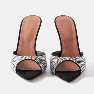 Nouvelles sandales d'été pour femmes à talons chaton hauts, bout pointu ouvert, mules à talons aiguilles ornées de strass brillants - Product Image 4