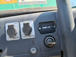 Pavimentadora Vogel Super 800 Mini Alemana de Segunda Mano Original de Alta Calidad - Capacidad de Tolva de 5.8t, Producción de 300t/h, Orugas Duraderas - Product Image 5