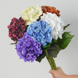 Bouquet de fleurs artificielles d'hortensias en caoutchouc souple, fait main, pour décoration de mariage et de maison, 57 pièces multicolores - Product Image 4