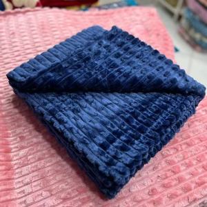 Manta <span class=keywords><strong>de</strong></span> Franela Jacquard <span class=keywords><strong>de</strong></span> Color Sólido al por Mayor <span class=keywords><strong>de</strong></span> Fábrica, Manta <span class=keywords><strong>de</strong></span> Felpa Estampada <span class=keywords><strong>de</strong></span> Doble Cara, Cubrecama Cálido <span class=keywords><strong>de</strong></span> Poliéster - Product Image 3