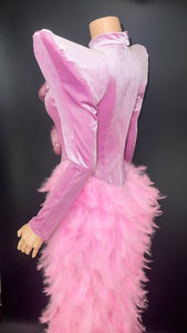 فساتين نسائية من نوكانس نوفانس، تشكيلة جديدة 2023، فستان سهرة وردي مزين بالريش والماس، فستان سهرة أنيق وجذاب للحفلات - Product Image 6