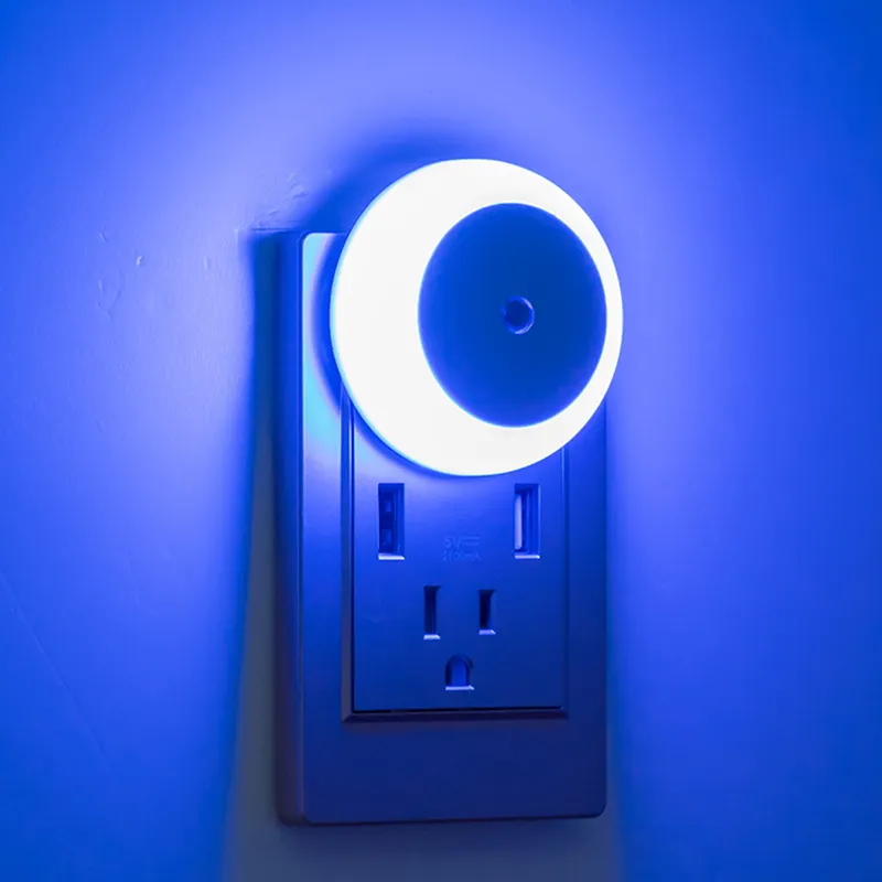 Intelligent LED night light with clock, bedside light, plug-in night sensing light remote control