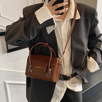Nouveau sac à main texturé haut de gamme avec fermeture à rabat, en polyester, élégant, simple, polyvalent, raffiné, sac bandoulière/sac épaule pour femmes