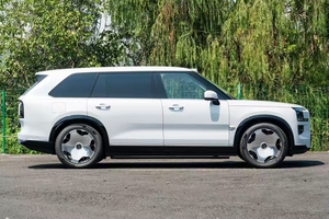 Zeekr 9X <span class=keywords><strong>2025</strong></span> Siêu Phiên Bản 70 Kwh Lớn SUV 6 Chỗ Ngồi Mới Năng Lượng Xe Mới Đến - Product Image 4