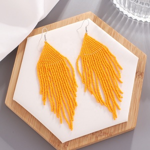 Pendientes bohemios largos con cuentas de borla hechos a mano <span class=keywords><strong>grandes</strong></span> pendientes colgantes de araña bohemios con cuentas de semillas pendientes colgantes para mujer - Product Image 4