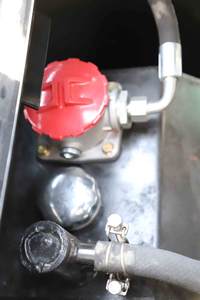 Chargeur sur chenilles électrique de 0,2 t de capacité, moteur Runtong, changement rapide des accessoires, chargeur sur chenilles multifonctionnel, garantie 1 an - Product Image 3