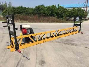 Machines vibrantes pour le compactage de béton et la pose de chaussées en asphalte, avec poutres vibrantes pour la construction routière - Product Image 1