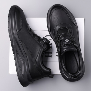 Zapatillas Deportivas Negras para Hombre con Botón Giratorio, Suela Gruesa Antideslizante, Zapatos Casuales para Exteriores con Tacón Bajo y Suela de Goma - Product Image 4
