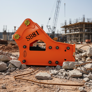 <span class=keywords><strong>Marteau</strong></span> hydraulique TAEKKO SB81, brise-roche, 1950 kg, pour excavatrices de 1 à 50 tonnes, avec énergie d'impact de 4067J, débit d'huile de 120-180 L/min - Product Image 1