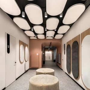 Pannello Acustico Sospeso in Fibra di Vetro Ignifugo Qinsound, <span class=keywords><strong>Pannelli</strong></span> <span class=keywords><strong>Fonoassorbenti</strong></span> in Lana di Vetro ad Alto NRC per Reception e Uffici - Product Image 1