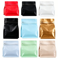 Sac vertical personnalisable en PE, résistant à l'humidité, avec fermeture éclair et valve de dégazage, adapté aux grains de café et aux noix.