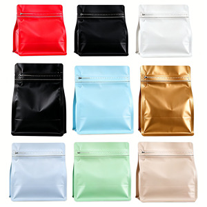 Sac vertical personnalisable en PE, résistant à l'humidité, avec fermeture éclair et valve de dégazage, adapté aux grains de café et aux noix. - Product Image 1