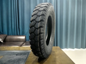 DUHOW DH-328 5.00-12 Neumático de motocicleta para evacuación en aguas elevadas, de larga duración, con 3 años de garantía - Product Image 1