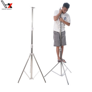 Pied de Lumière en Acier Inoxydable 2,8 M pour <span class=keywords><strong>Photo</strong></span> et Vidéo, Amorti par Ressort, Support Trépied Robuste - Product Image 1