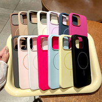 Coque de téléphone antichoc en silicone liquide mat avec anneau magnétique fin et respectueux de la peau pour iPhone 11-17 Pro