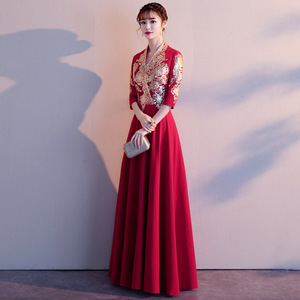 Red Long A-Line Embroidered Wedding Evening Gown V-Neck Natural Waist Vintage Style - Product Image 3