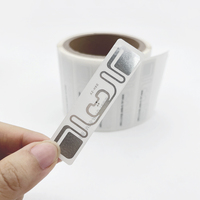 Ucode9 RFID chip tag rouleau d'étiquettes autocollantes électroniques uhf rfid tags incrustation approuvée ARC pour Walmart smart retail management