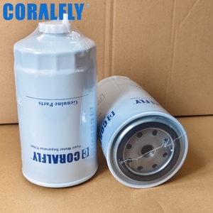 Élément filtrant séparateur eau-carburant 84348882 FS19821 P550904 BF1365 WK950/19 Filtre à carburant pour moteur diesel de tracteur New Holland - Product Image 1