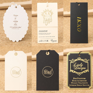 Giá rẻ tùy chỉnh thiết kế in ấn tên Logo giấy may hangtag nhãn dập nổi treo <span class=keywords><strong>tag</strong></span> quần áo treo thẻ với logo - Product Image 6