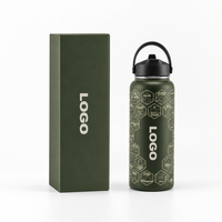 Bouteille d'eau de sport en acier inoxydable avec une capacité de 32 oz, bouteille d'eau réutilisable pour la salle de sport, l'entraînement, la course à pied et les voyages