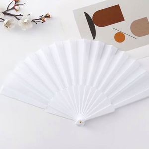 Éventails pliants en papier avec poignée en plastique peinte et imprimée sur mesure, avec logo personnalisé pour une utilisation promotionnelle - Product Image 4