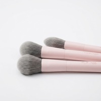 Pinceau de maquillage format poche pour une application beauté nomade, emballage personnalisé, vente en gros e-commerce