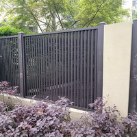 Clôture en aluminium à lattes verticales, prix de gros usine, couleur et taille personnalisées, pour jardin de villa, mur décoratif de clôture de territoire
