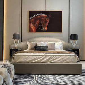 Итальянская дизайнерская двуспальная кровать класса люкс из натуральной кожи с широким изголовьем, плиссировкой и регулировкой, с каркасом из дуба - Product Image 5