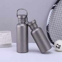 Accessoires de voyage d'extérieur Bouteille thermos et bouteille d'eau en titane Flacons et thermos à vide en acier à double paroi