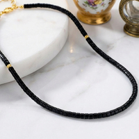 Collier pour femme Bingxin Jewelry personnalisé en acier inoxydable plaqué or véritable 18 carats avec des pierres précieuses noires géométriques