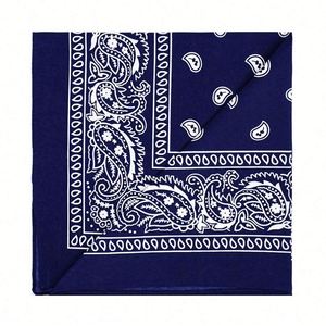 Bandanas personnalisées, conception sur mesure, fabrication de bandanas personnalisés, accessoires personnalisés avec noms, dates ou slogans pour des occasions spéciales - Product Image 3