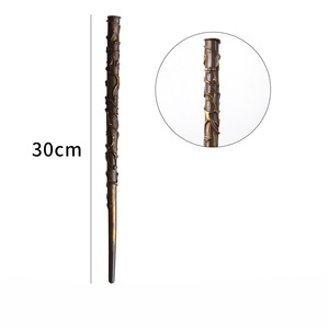 <span class=keywords><strong>Baguette</strong></span> <span class=keywords><strong>magique</strong></span> pour Halloween, accessoires de cosplay, <span class=keywords><strong>baguette</strong></span> de sorcier pour les fêtes d'enfants, <span class=keywords><strong>baguette</strong></span> <span class=keywords><strong>magique</strong></span> d'Hermine, <span class=keywords><strong>baguette</strong></span> <span class=keywords><strong>magique</strong></span> de Voldemort - Product Image 1