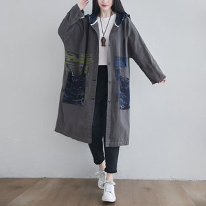 Vente en gros 2026 Automne Nouvelle Veste coupe-vent à <span class=keywords><strong>capuche</strong></span> <span class=keywords><strong>grande</strong></span> <span class=keywords><strong>taille</strong></span> effet vieilli personnalisée à manches chauve-souris pour femme - Product Image 4