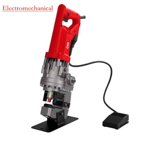 Presse à poinçonner professionnelle à 4 cylindres QY-6055 hine de poinçonnage hydraulique en acier à angle portable de 8mm - Product Image 1