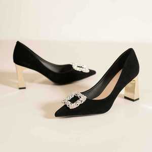 Youxianmei & Zapatos de Tacón de Terciopelo con Punta Puntiaguda y Hebilla de Diamantes de Imitación, Tacón Medio, Elegantes Zapatos de Novia para Mujer - Product Image 3