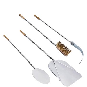 Ensemble de pelles à pizza en aluminium avec pelles rondes et rectangulaires, brosse à four et épandeur de braises pour la préparation de pizzas au four à bois - Product Image 1