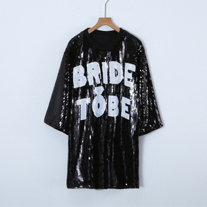 T-shirt a maniche corte <span class=keywords><strong>con</strong></span> <span class=keywords><strong>paillettes</strong></span> scintillanti nere t-shirt <span class=keywords><strong>con</strong></span> <span class=keywords><strong>paillettes</strong></span> a lettera di media lunghezza estiva Casual - Product Image 1
