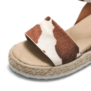 2023 all'ingrosso mucca stampa bambini <span class=keywords><strong>scarpe</strong></span> ragazze sandali <span class=keywords><strong>tacco</strong></span> alto - Product Image 4