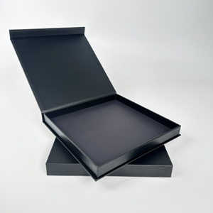 Customizable Color Luxury Rigid <b>Magnetic</b> Gift <b>Box</b> with Sponge Lining and Matt Lamination for Clothing - Product Image 4