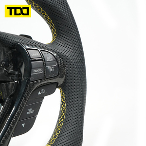 พวงมาลัยคาร์บอนไฟเบอร์แท้ TDD พร้อมไฟ LED สำหรับ Acura TLX Honda Accord ปี 2013-2024 หุ้มหนังแบบเจาะรูสั่งทำพิเศษ - Product Image 4