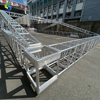 Système de treillis pour scène événementielle, plateforme et toiture pour événements extérieurs, exposition, présentation, en aluminium