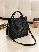 Sacs à main en cuir véritable tissé 2026 pour femmes – Sac à bandoulière en cuir de vachette pleine fleur de qualité supérieure, élégant sac fourre-tout avec pompons floraux