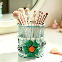 Porte-stylos créatif multifonctionnel en fer ajouré, grande capacité, organisateur de bureau, boîte de rangement de table, luxe léger