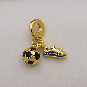 Colgante Deportivo HD514 con Mapa de Italia y Venezuela, Temática de Fútbol Mundial, Chapado en Oro y Esmaltado, para Pulseras DIY - Product Image 4