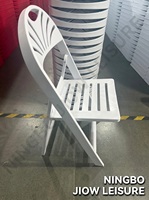Chaise de jardin en résine - Pliante, empilable, légère et durable, mobilier d'extérieur pour la location, dossier ventilé