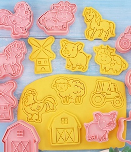 8 pc set gâteau outils <span class=keywords><strong>ferme</strong></span> animal mouton vache <span class=keywords><strong>emporte</strong></span>-pièce en plastique moule outil moule - Product Image 3