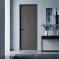 Portes en bois avec finition PVC, portes intérieures pour maisons, portes principales modernes, portes minimalistes, résistantes à l'humidité, portes battantes pour hôtels, villas, appartements