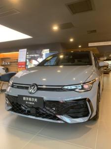 <span class=keywords><strong>Volkswagen</strong></span> <span class=keywords><strong>Golf</strong></span> 8.5 R-Line 2025 Benzina Auto Nuova Guida a Sinistra 5 Posti Sportiva 1.5T 160CV L4 Veicolo per Esportazione in Algeria - Product Image 4
